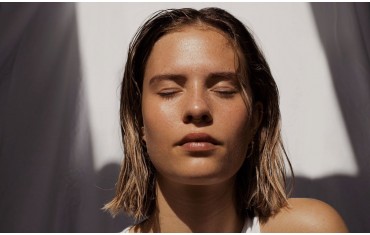 Τι είναι το σέρουμ προσώπου και πώς χρησιμοποιείται. Πώς διαφέρει από την κρέμα προσώπου;